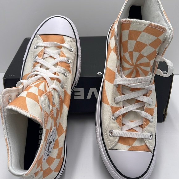 Converse WMNS A10010C CTAS LIFT HI
ORANGE CANDY/WHITE/BLACK A10010C Platforms - Picture 12 of 16